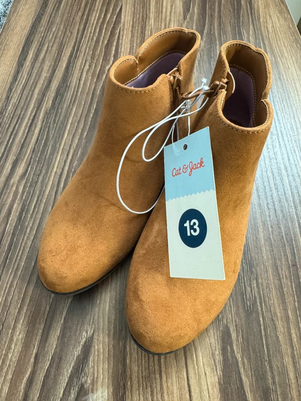 NWT Girls Cat & Jack Brown Opal Boots - Size 13